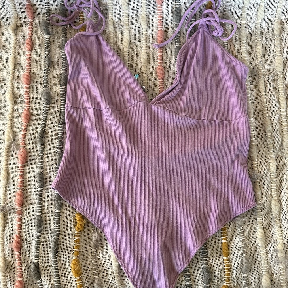 FASHION NOVA LILAC PURPLE BODY SUIT